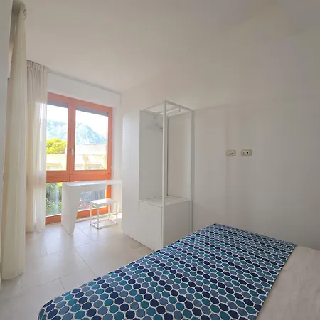 Koral Πανσιόν